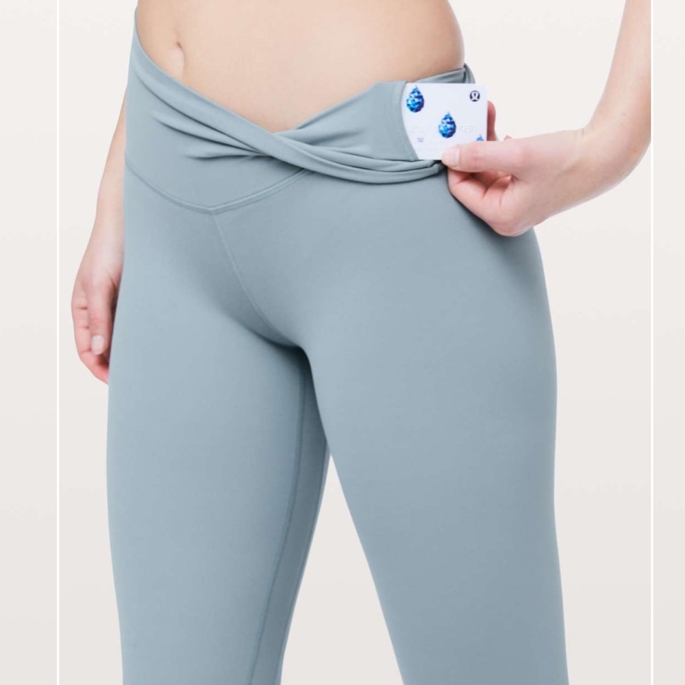 EUC Lululemon Align HR 28” Blue Leggings Size 4 - Picture 3 of 10